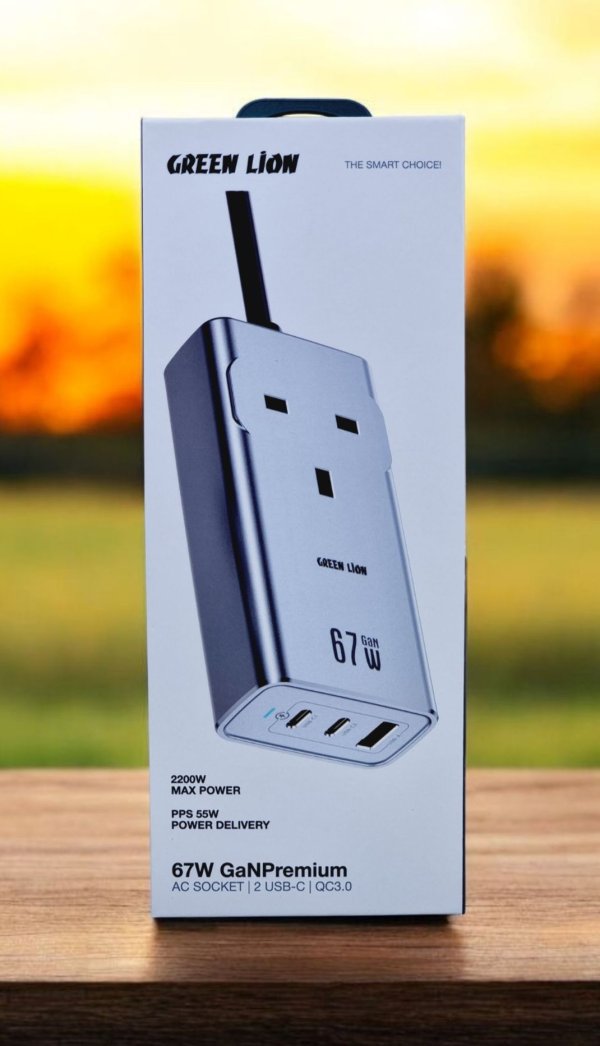 GREEN LION 67W GANPREMIUM AC SOCKET